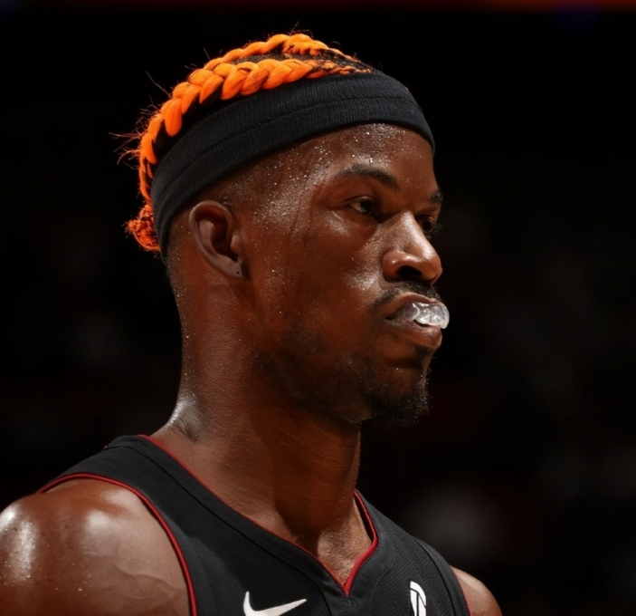 巴特勒狂砍爵士分,引发争议迎来新赛季高光!