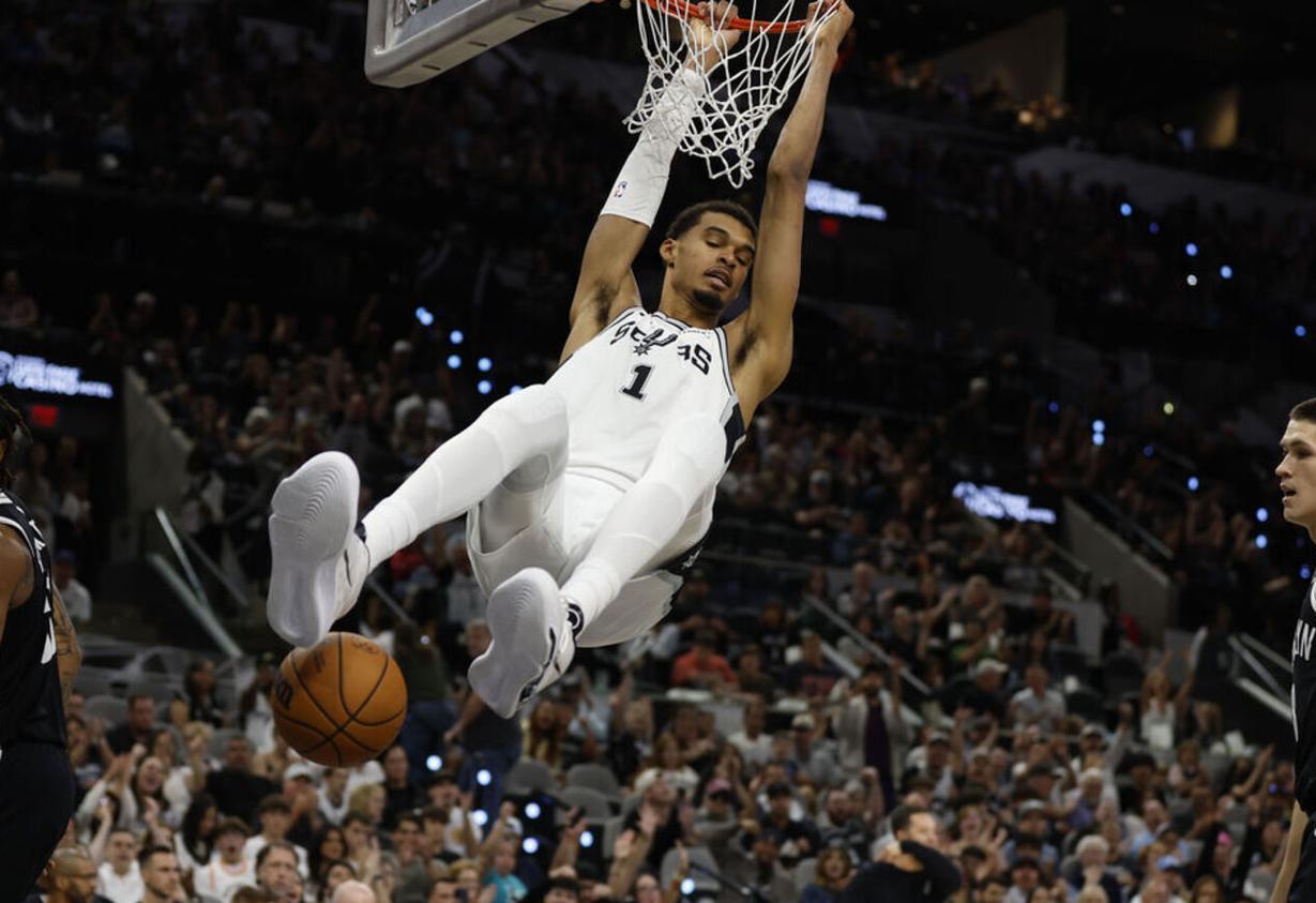  文班亚马vs亨德森比赛回放 