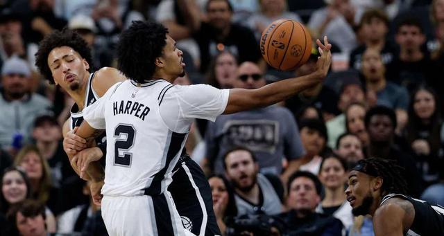  文班亚马vs亨德森比赛回放 